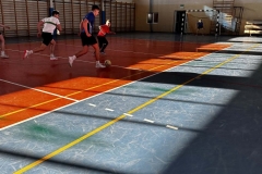 att.d1UzuHgy4ILbi2Y45x_j83aBSlX_EphyReArMdbVcXs_900x1200